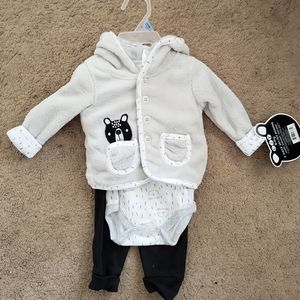 Adorable Unisex 3-piece baby outfit